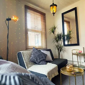 Elite Living - Centre Accommodates Up To 4 Sheffield